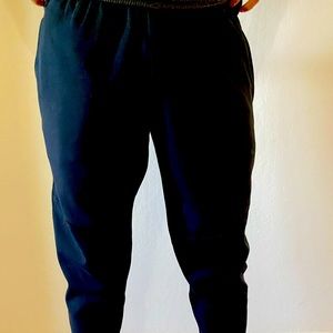 Lululemon black men’s joggers
